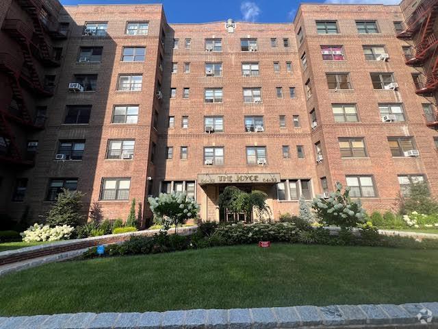 Building Photo - 64-33 99th St Unit 4S Rental