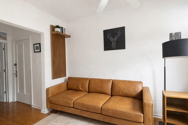 Photo - 685 W Wrightwood Ave Unit 3N