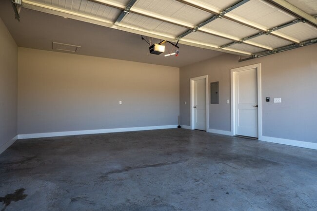 Photo - Spacious 3 bed 2 bath in Pea Ridge