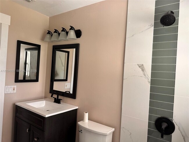 Photo - 3614 Everglades Rd