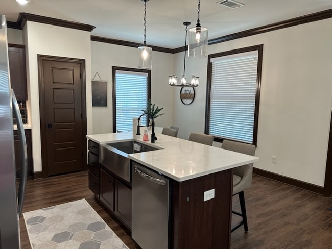 Photo - 2308 Rock St