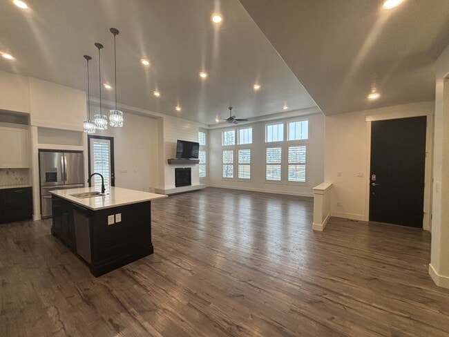 Photo - 6153 W Poplar View Dr