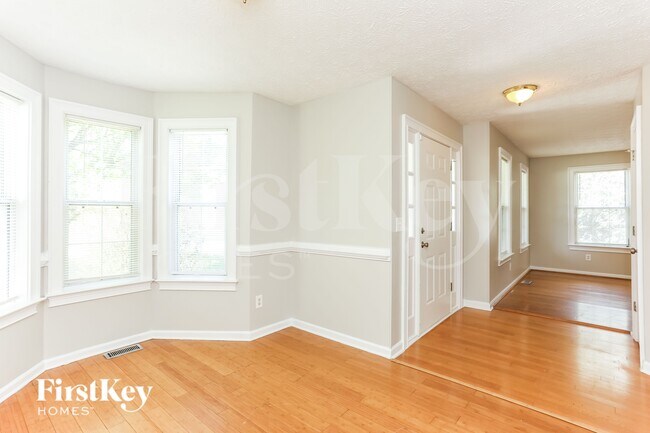 Photo - 1270 Summit Point Ln