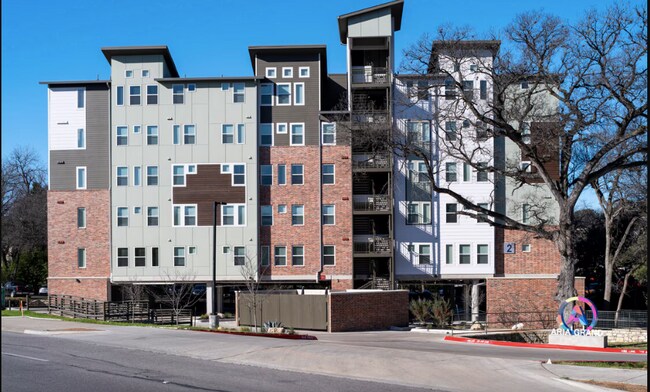 Photo - 1800 S I-35 Frontage Rd Unit #1800
