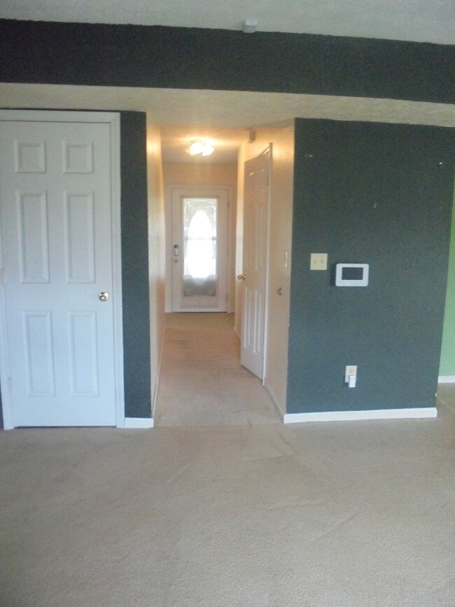 100 Shara Dr