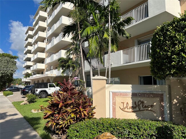 Photo - 1455 N Treasure Dr Condominio Unidad 4P