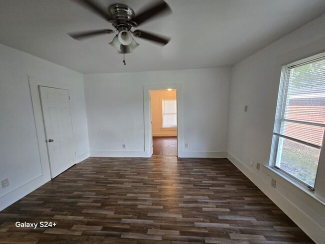 Photo - 755 Doucette Ave