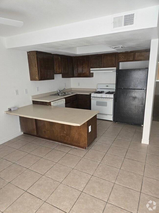 Building Photo - 2701 Kline Cir Unit 3 Rental