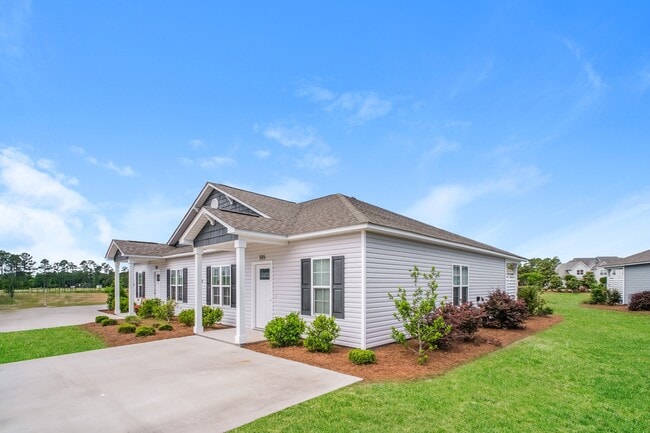 Photo - 185 Glenshee Ct