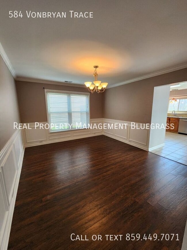 Photo - 584 Vonbryan Trace