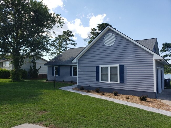 Photo - Beautiful Home on Lake Clermont