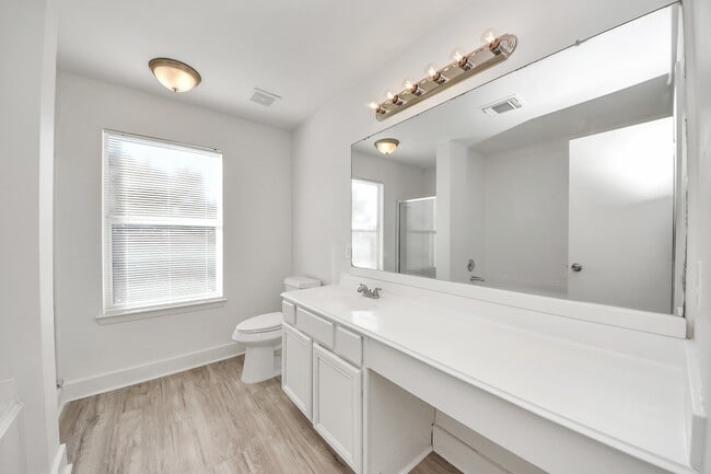 Building Photo - 20623 Patriot Park Ln