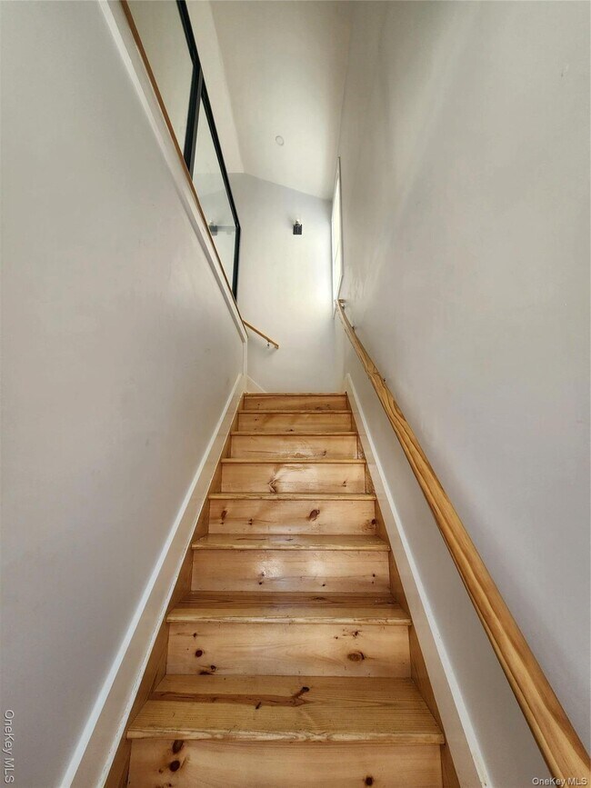 Photo - 330 Taylor Ave Unidad 2