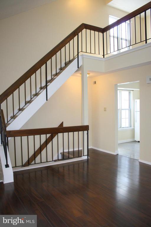 Building Photo - 1810 Society Pl Unit G2