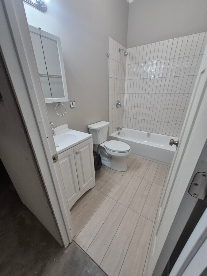 Photo - 22-26 N Pulaski Rd Unit 24-1F