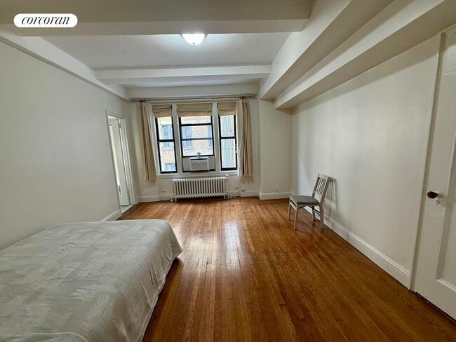 Building Photo - 243 W End Ave Rental