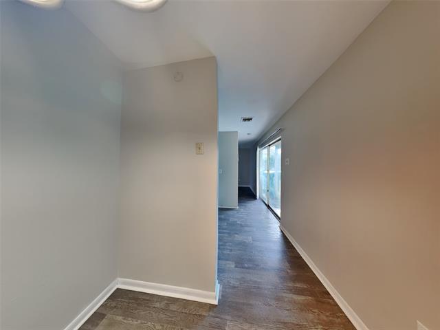 Photo - 116 Yorkshire Dr