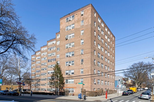 Woodlawn Veterans Mutual Housing Co-op