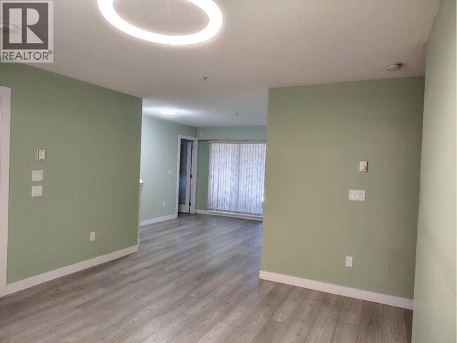 6800 Eckersley Rd Unit 107