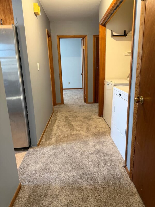 Photo - 970 N 1st St