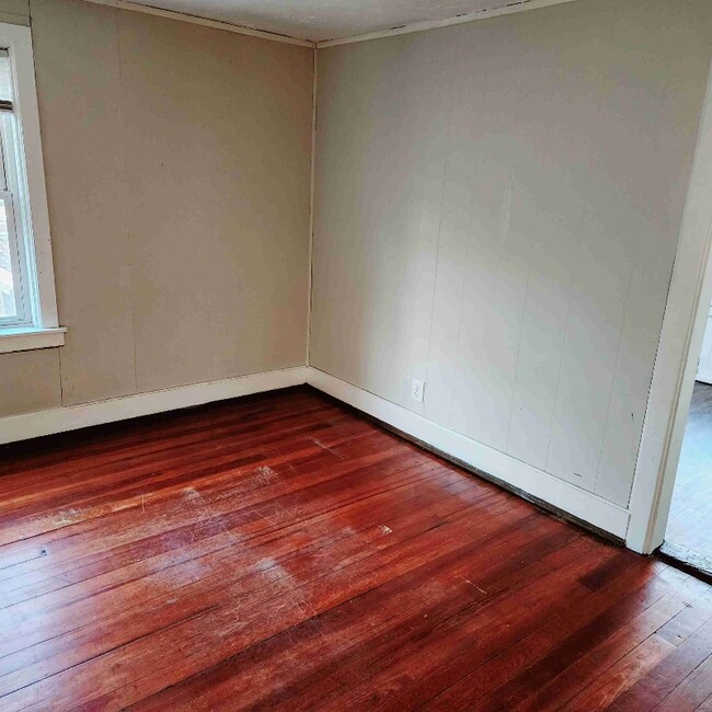 Photo - 130 Central St