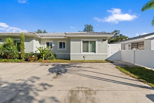 Photo - 6035 SW 40th Ct
