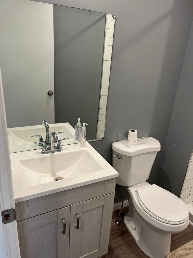 Photo - 108 N Main St Unit 108