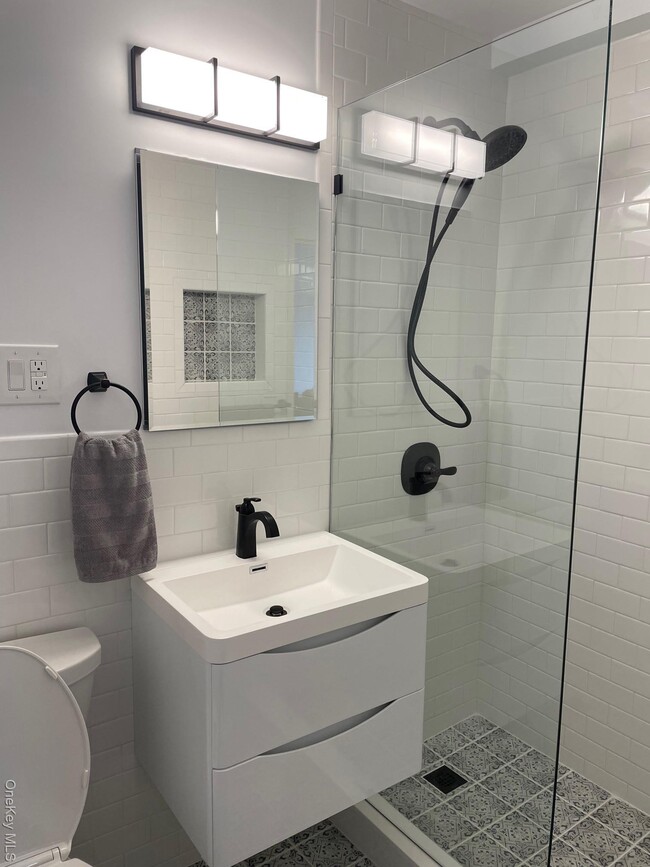 Photo - 310 Riverside Blvd Unit 3C