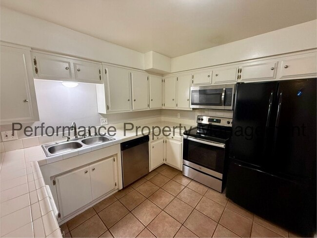 Photo - Cute 2 Story Condo in SW Bakersfield w/ Pool, RBP & $0 Deposit Option