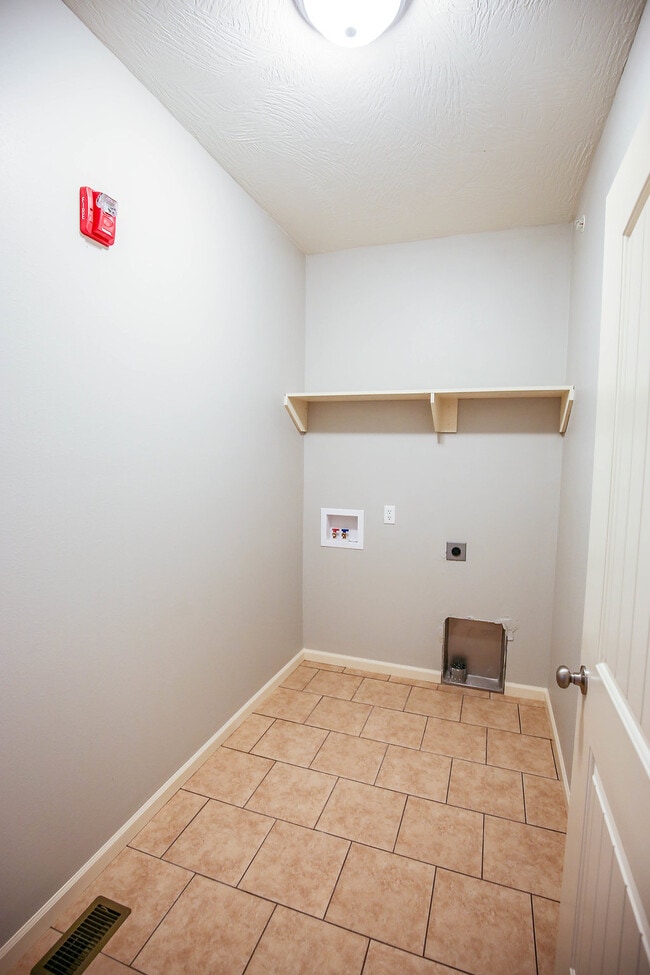 3 Bed Laundry Room
