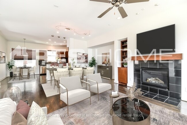Photo - 5610 Schuler St