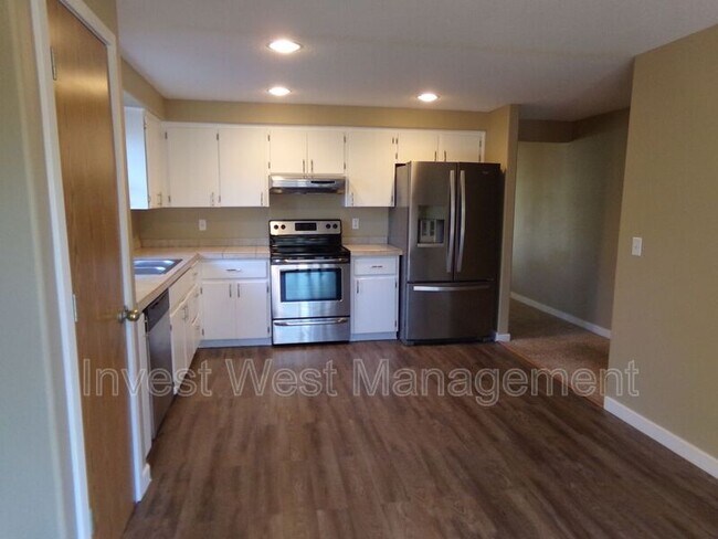 Photo - 1210 NE 163rd Ct