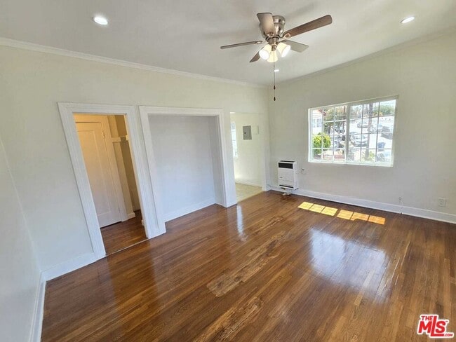 Photo - 1267 Vin Scully Ave Unit 21