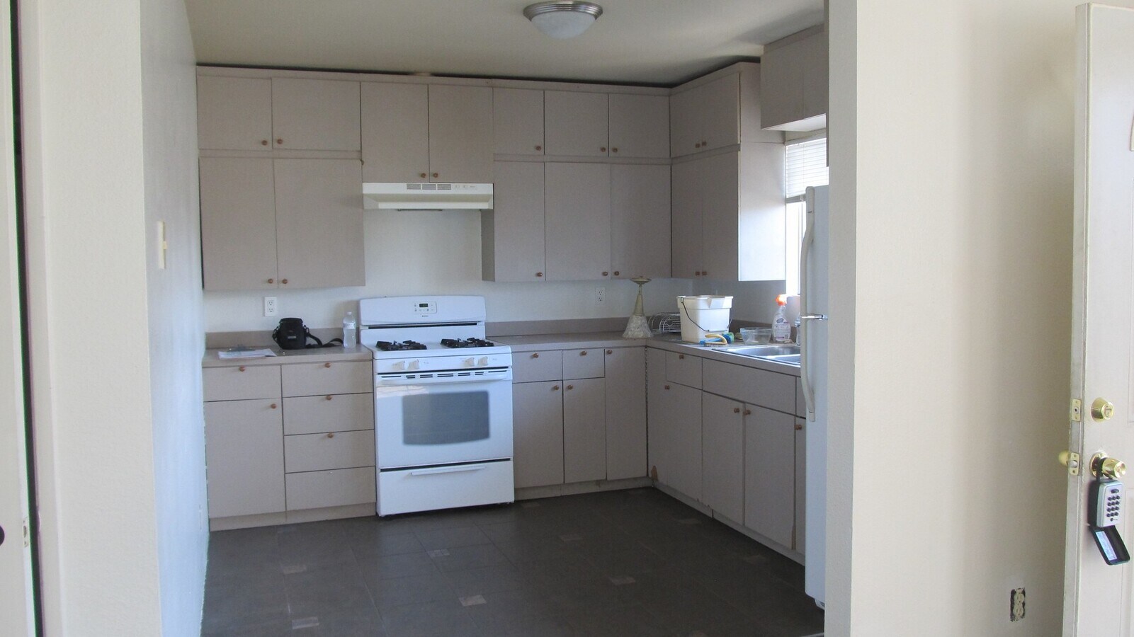 Photo - 1 car garage alley entrance