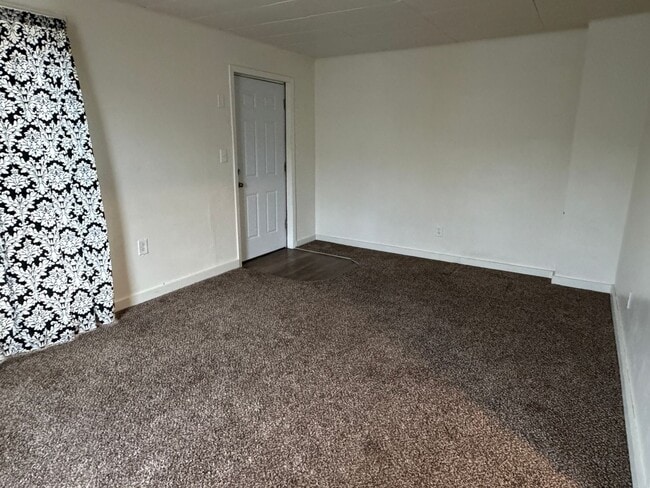 Photo - 2920 NE Riverside Ave Unit 101