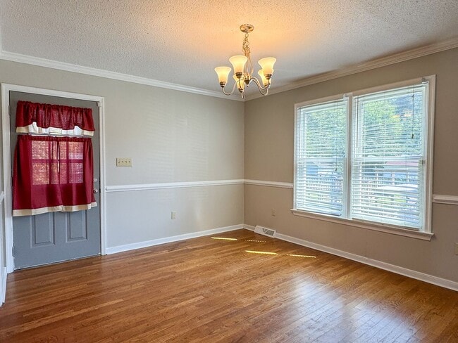 Photo - 4308 Boxwood Dr