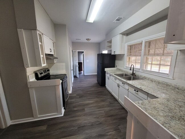 Photo - 2400 Bell St Unit A