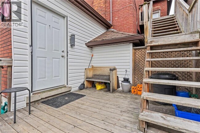 Photo - 181 West Avenue N