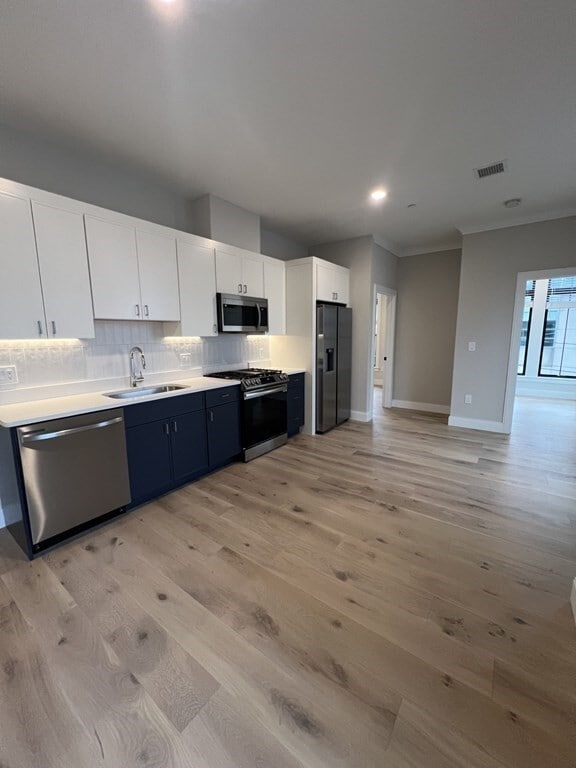 Building Photo - 157 Everett St Unit 1