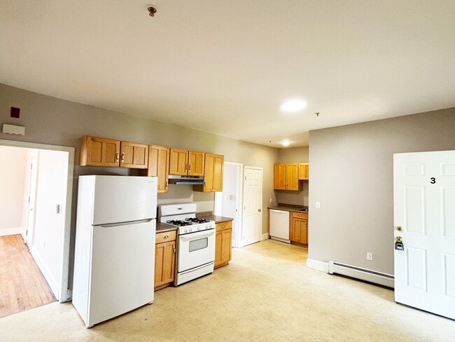 Building Photo - 4 Livingston St Unit 3 Rental