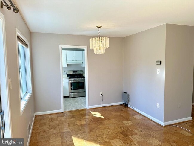 Photo - 10670 Weymouth St Unit 202