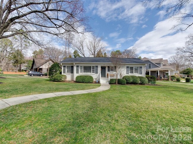 Photo - 3221 Sunset Dr