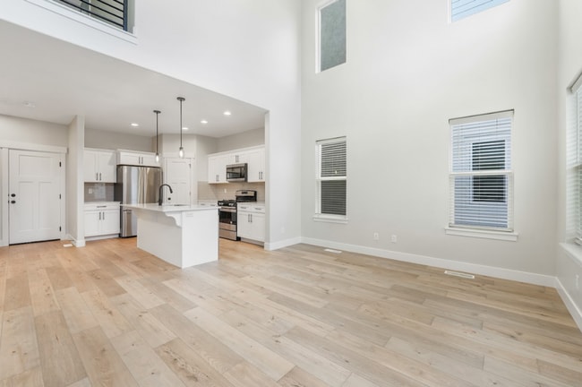 Photo - Spacious 4-Bedroom Townhome in Saratoga Springs - Modern Living & Prime Location