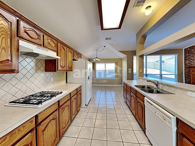 Photo - 2710 Beacon Hill Dr