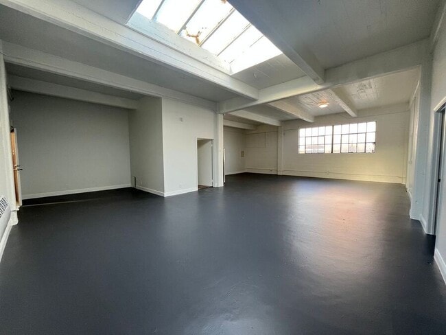 Building Photo - 1341 58th Ave Unit 11