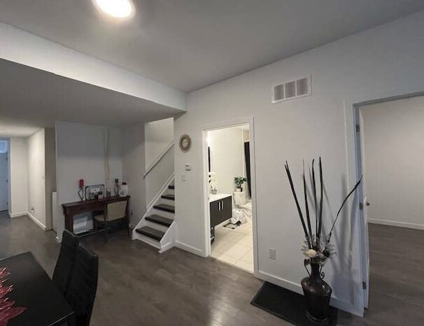 Photo - 400 Chaffey St