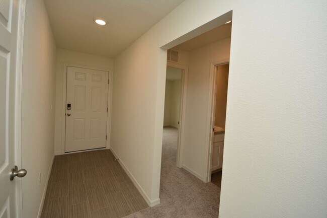 Photo - Charming 3-Bedroom Oasis with 2 Full Baths in Indian Trails