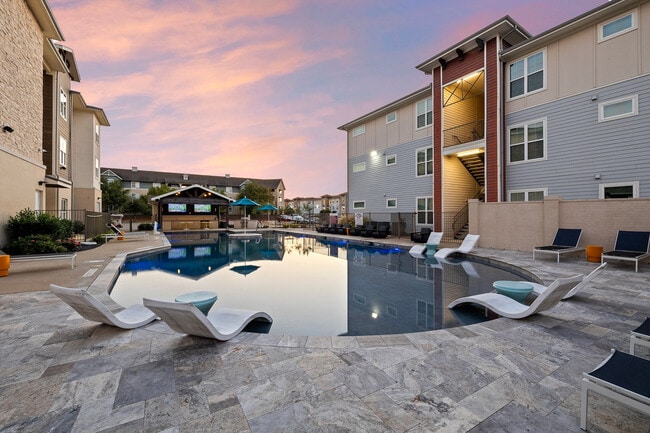 Photo - Holleman Crossing