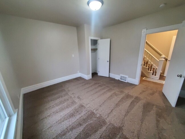 Photo - 4 Bedroom, 1 Bathroom home just South of Downtown!