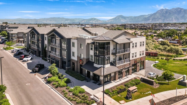 Gardner Station - Gardner Station Apartments